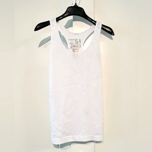 *NWT* Forever 21 S/M (Fits XS) Classic White Racerback Tank Top